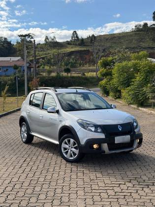 RENAULT SANDERO 1.6 STEPWAY 8V FLEX 4P MANUAL